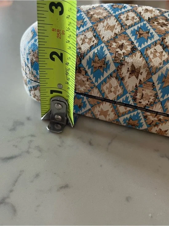 Hard Clamshell Blue and Tan Geometric Accent Sunglasses Case - Picture 7 of 7